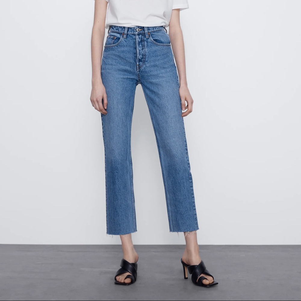 BRAND NEW ZARA HI-RISE STRAIGHT LEG DENIM JEANS